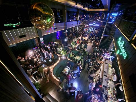 12 BGC Bars & Clubs Where You Can Let Loose After Work.